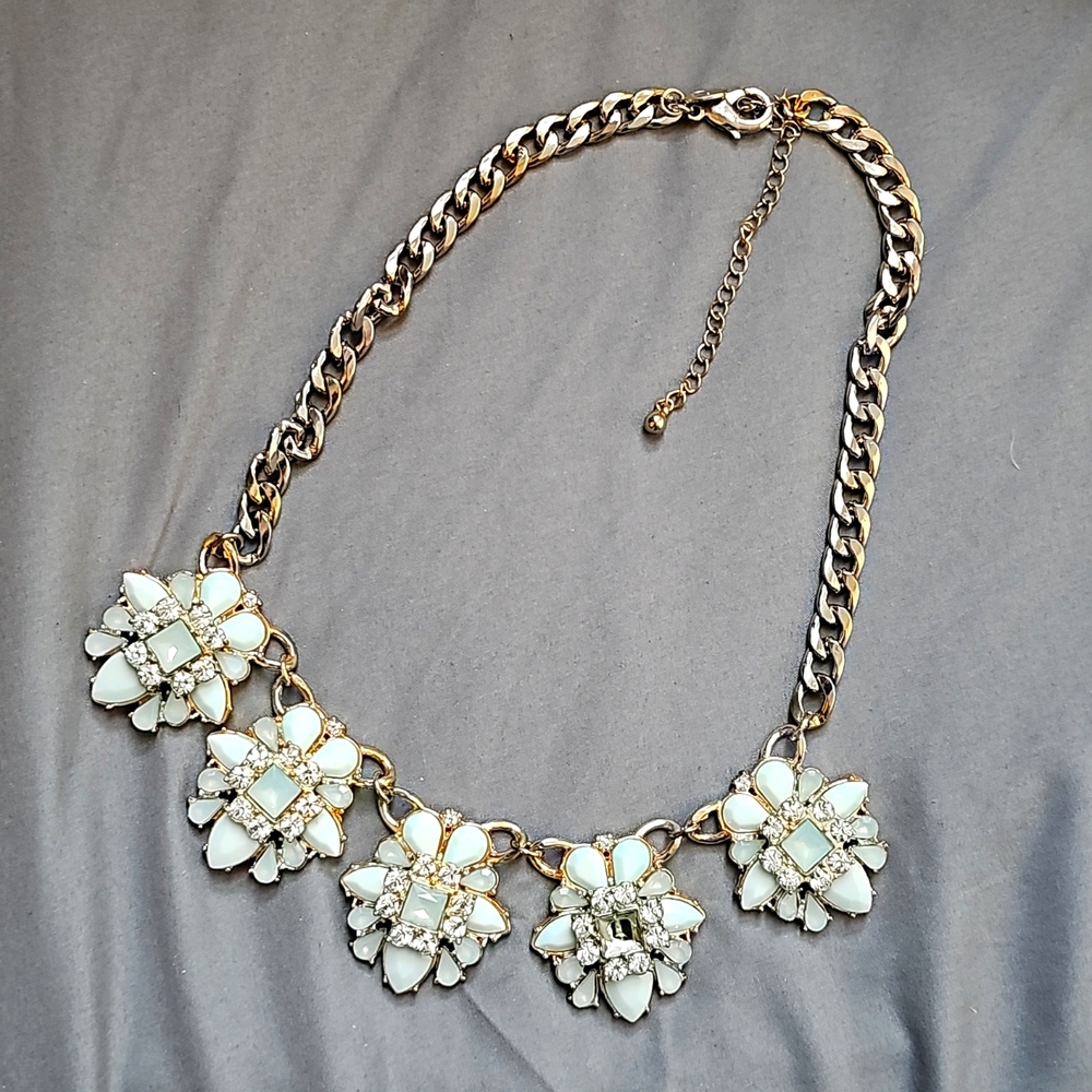 Vintage statement necklace, flower and diamonds
